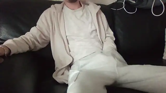 passif520 online show from February 24, 8:26 am