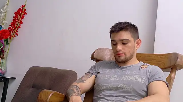 Sexy Alejandro  online show from February 23, 7:37 pm