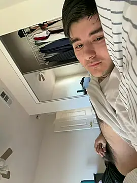 Yann 18 online show from March 13, 3:52 pm