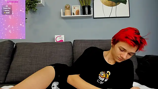 Viego Pattel online show from December 25, 5:37 pm