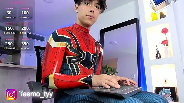 teemotwink online show from November 18, 10:12 pm