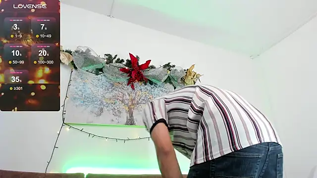 Snapshot of Samuel_Up chatting on December 16, 7:54 pm Samuel Up online show from December 16, 7:54 pm