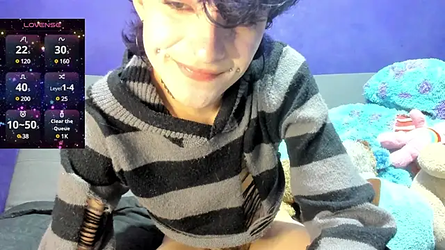 Snapshot of Bloody_lamb chatting on February 8, 9:03 am Bloody lamb online show from February 8, 9:03 am