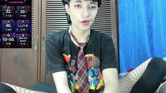 Snapshot of Bloody_lamb chatting on September 20, 1:27 am Bloody lamb online show from September 20, 1:27 am