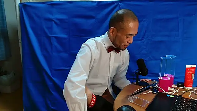 Snapshot of heita_omori chatting on October 7, 1:26 pm heita omori online show from October 7, 1:26 pm