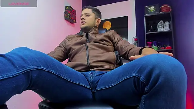 Marcos garcias online show from April 20, 4:15 am