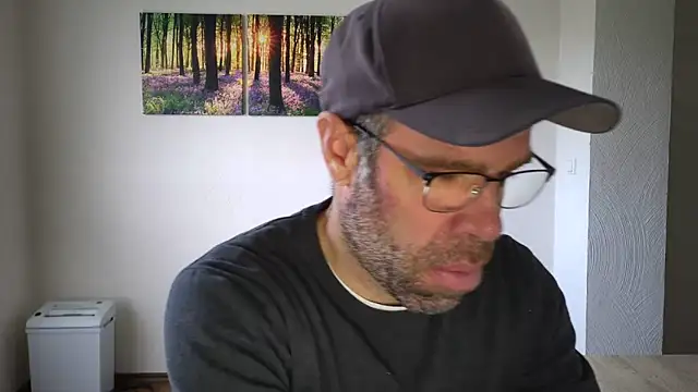 Snapshot of Harry_Boldt chatting on October 17, 8:18 am Harry Boldt online show from October 17, 8:18 am