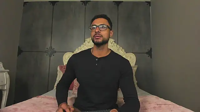 Snapshot of LiamGarcia1 chatting on October 13, 11:49 am LiamGarcia1 online show from October 13, 11:49 am