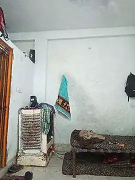 pintuS40 online show from October 8, 2:27 am