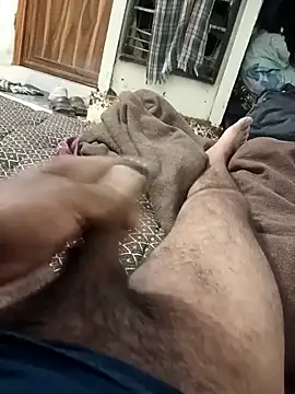 pintuS40 online show from February 10, 11:45 pm