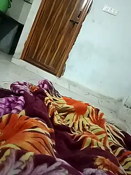 pintuS40 online show from December 24, 9:11 pm