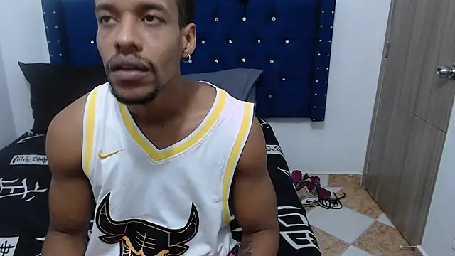 Snapshot of Salomon_koude chatting on January 15, 5:26 pm Salomon koude online show from January 15, 5:26 pm
