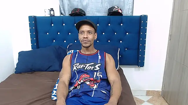 Snapshot of Salomon_koude chatting on December 7, 1:26 am Salomon koude online show from December 7, 1:26 am