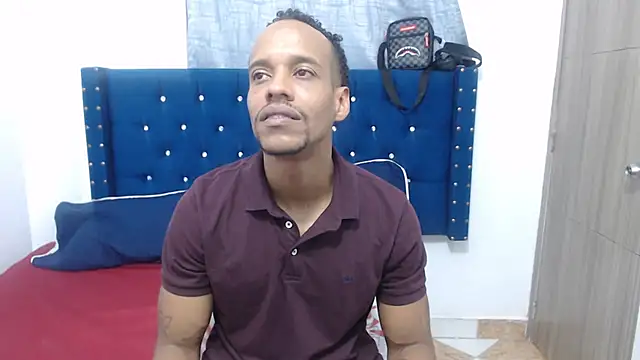 Snapshot of Salomon_koude chatting on February 2, 3:49 pm Salomon koude online show from February 2, 3:49 pm