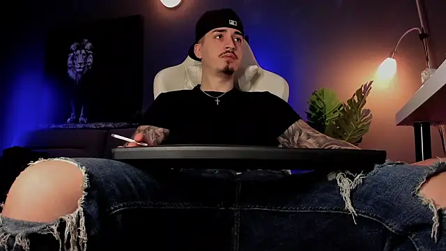 uptomatty online show from April 21, 7:36 am