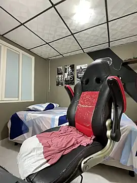 marcel crawford96 online show from April 7, 1:33 pm