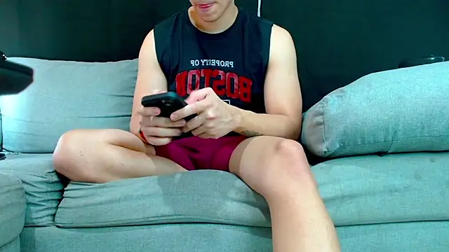 Danyer33 online show from October 11, 11:42 pm