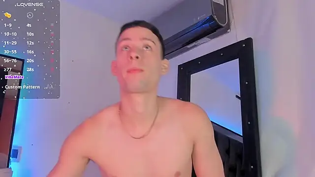 JadeSmiith  online show from February 6, 9:49 pm