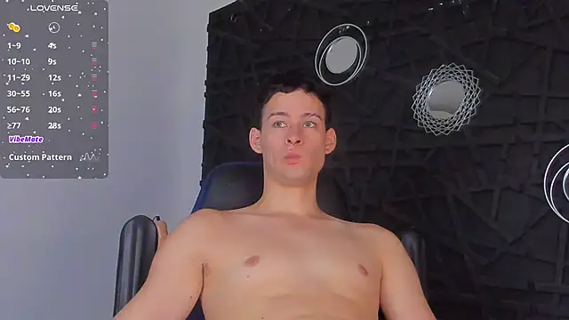 JadeSmiith  online show from January 15, 9:20 pm