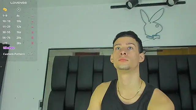 JadeSmiith  online show from February 22, 10:04 pm