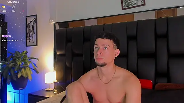 JadeSmiith  online show from October 8, 10:36 pm