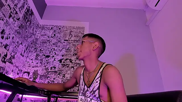 Snapshot of Nick_Collins18 chatting on December 21, 8:00 pm Nick Collins18 online show from December 21, 8:00 pm