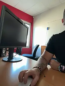 Ringhio199 online show from December 27, 2:12 pm