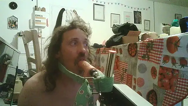 cyril020202 online show from October 20, 5:17 pm