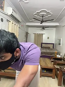 John desihunk online show from December 29, 6:14 am