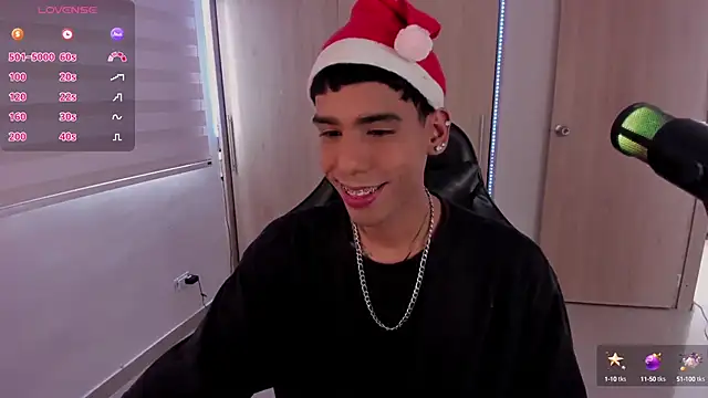 Snapshot of aldrinwhite chatting on December 29, 8:48 pm aldrinwhite online show from December 29, 8:48 pm