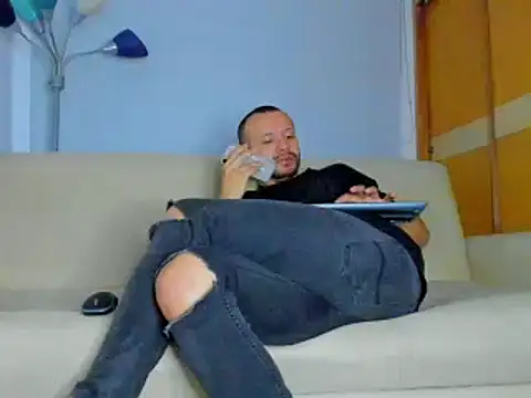 Snapshot of ToonyDee chatting on January 16, 2:19 am ToonyDee online show from January 16, 2:19 am