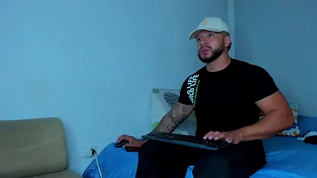 ToonyDee online show from November 14, 3:53 am