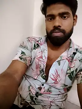 INDIANBOY7439 online show from May 17, 1:51 pm