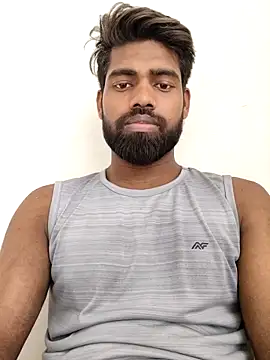 INDIANBOY7439 online show from May 16, 12:25 pm