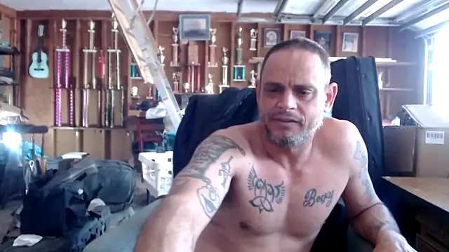 Snapshot of Buffshagswell chatting on March 18, 3:12 pm Buffshagswell online show from March 18, 3:12 pm