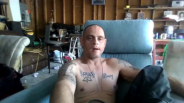 Snapshot of Buffshagswell chatting on February 26, 7:14 pm Buffshagswell online show from February 26, 7:14 pm