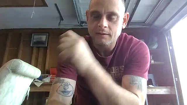 Snapshot of Buffshagswell chatting on February 25, 6:53 pm Buffshagswell online show from February 25, 6:53 pm