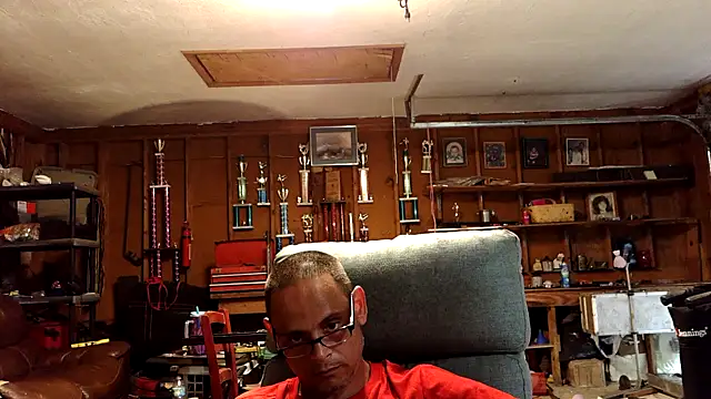 Snapshot of Buffshagswell chatting on September 10, 9:13 pm Buffshagswell online show from September 10, 9:13 pm