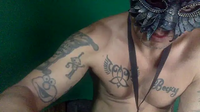 Snapshot of Buffshagswell chatting on September 18, 10:12 pm Buffshagswell online show from September 18, 10:12 pm