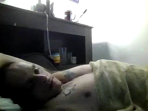 Snapshot of Buffshagswell chatting on February 16, 3:37 am Buffshagswell online show from February 16, 3:37 am