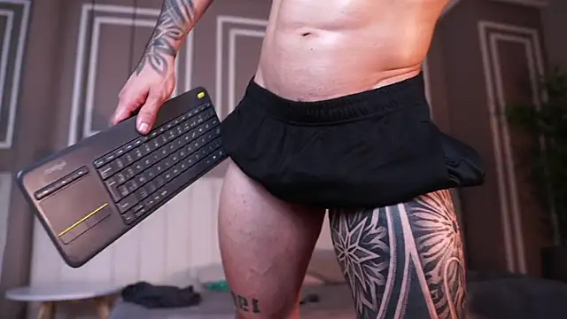 Austin bolt online show from February 5, 3:24 am