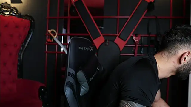 Austin bolt online show from March 10, 1:44 am