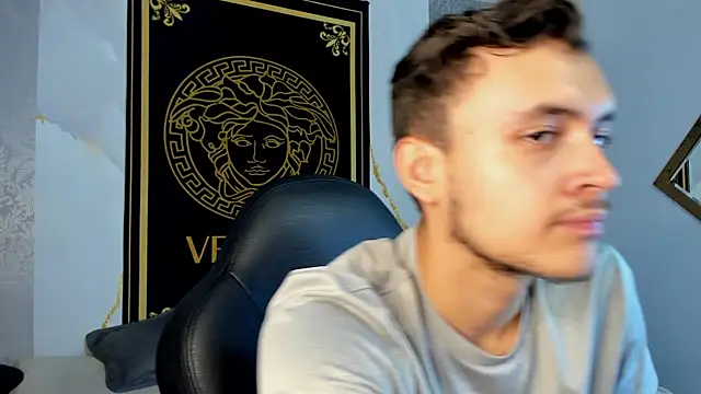 Desmon Clark online show from December 21, 8:21 pm