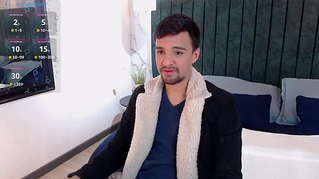 Snapshot of Edward_max chatting on January 20, 3:37 am Edward max online show from January 20, 3:37 am