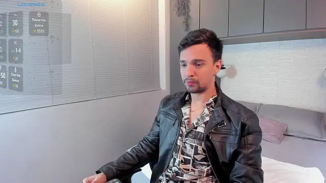 Snapshot of Edward_max chatting on January 21, 3:38 am Edward max online show from January 21, 3:38 am