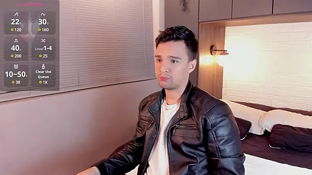 Snapshot of Edward_max chatting on January 8, 3:29 am Edward max online show from January 8, 3:29 am