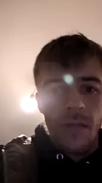 Snapshot of m19lonely chatting on January 31, 1:22 am m19lonely online show from January 31, 1:22 am