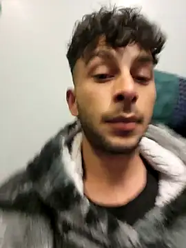 Iulianmarius12 online show from March 18, 9:54 pm