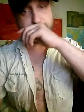 Snapshot of Ozomitro chatting on March 22, 7:09 pm Ozomitro online show from March 22, 7:09 pm