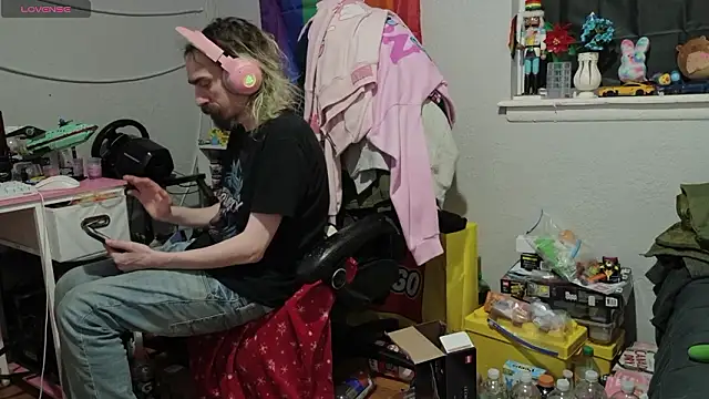 tallnerdyguy online show from March 21, 2:37 am